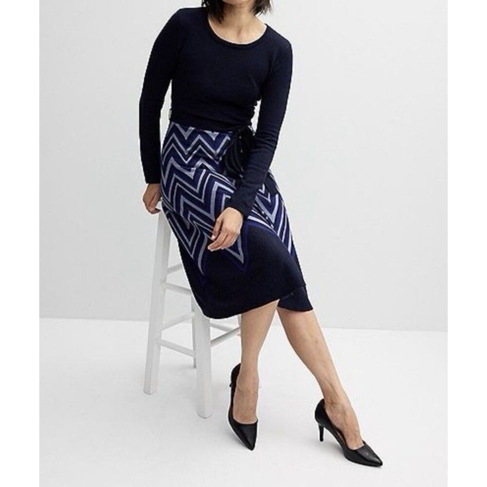 Taylor Blue Feminine Belted Knit Midi Sweater Dress Size Large - Picture 2 of 16